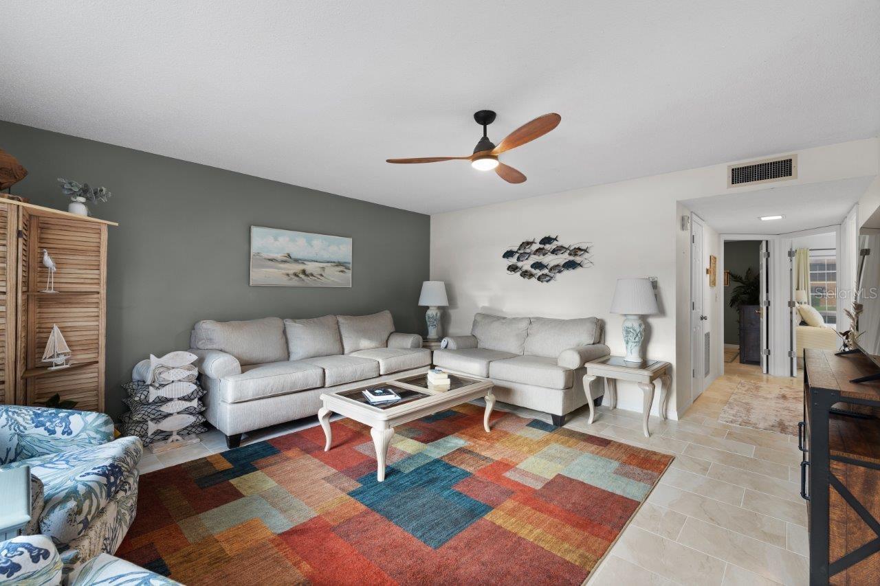 1 QUAILS RUN BLVD #5, #5