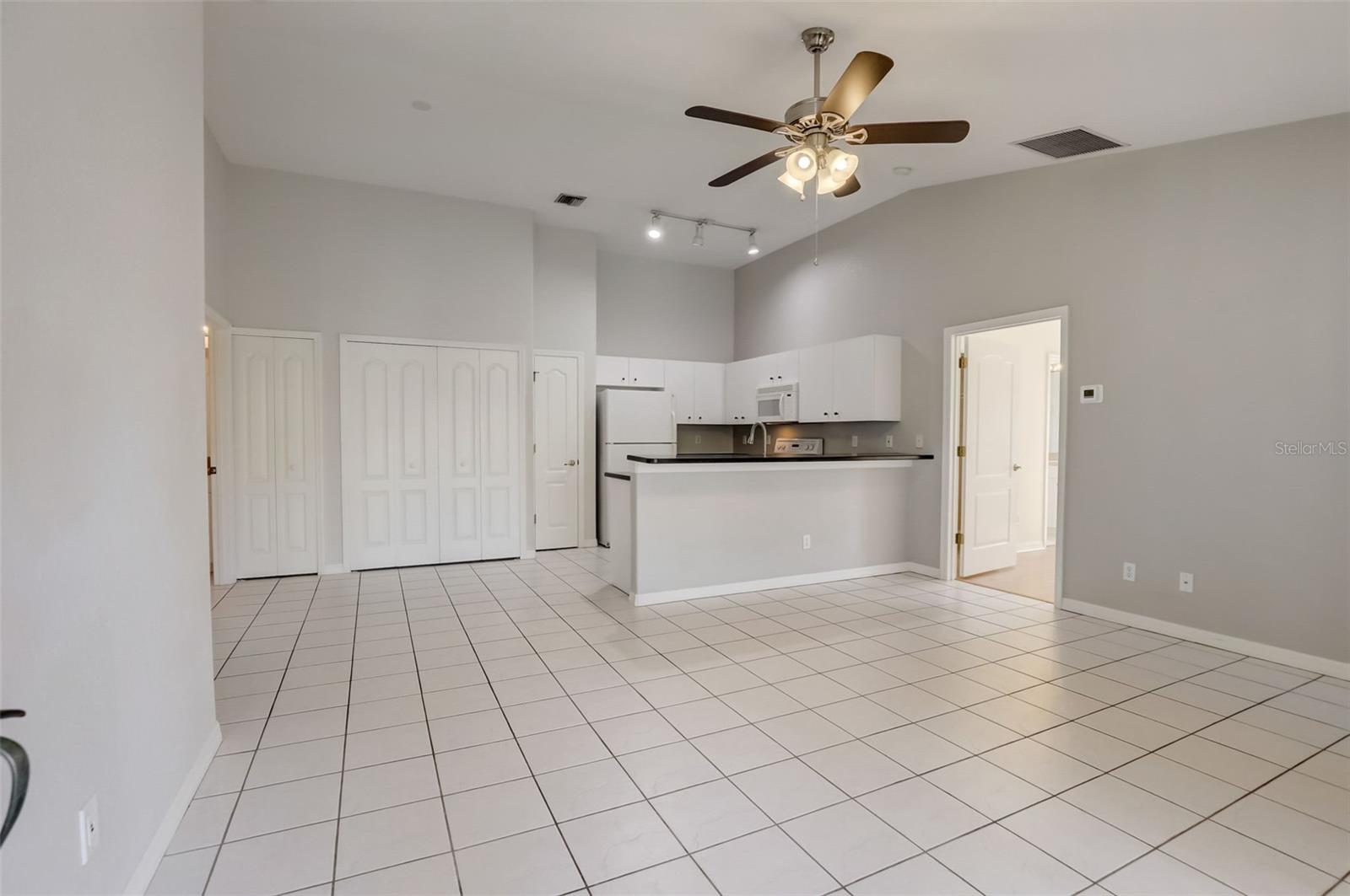 1204 L PAVIA BLVD #1204, #1204