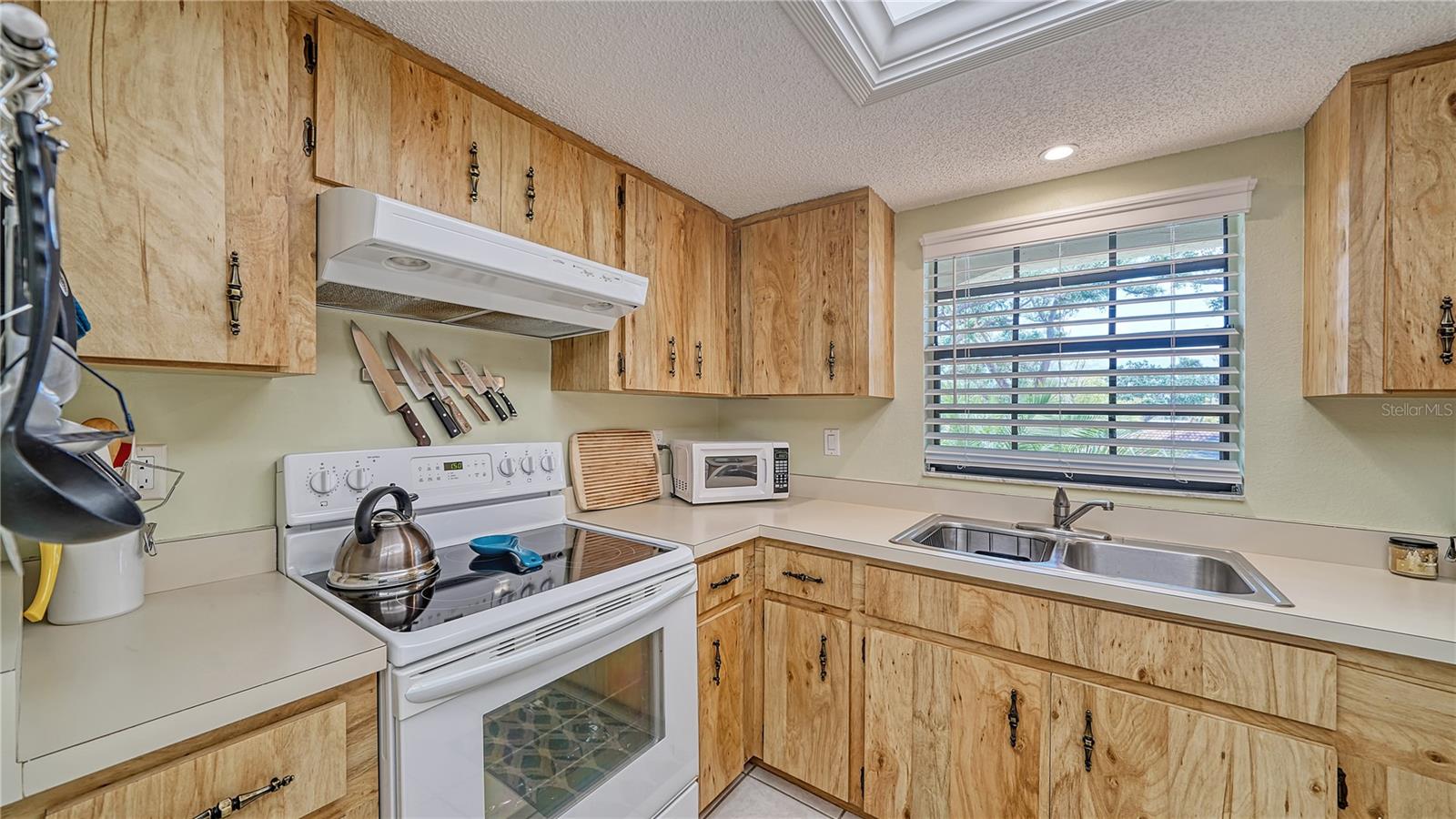 149 ENGLEWOOD ISLES PKWY #611, #611