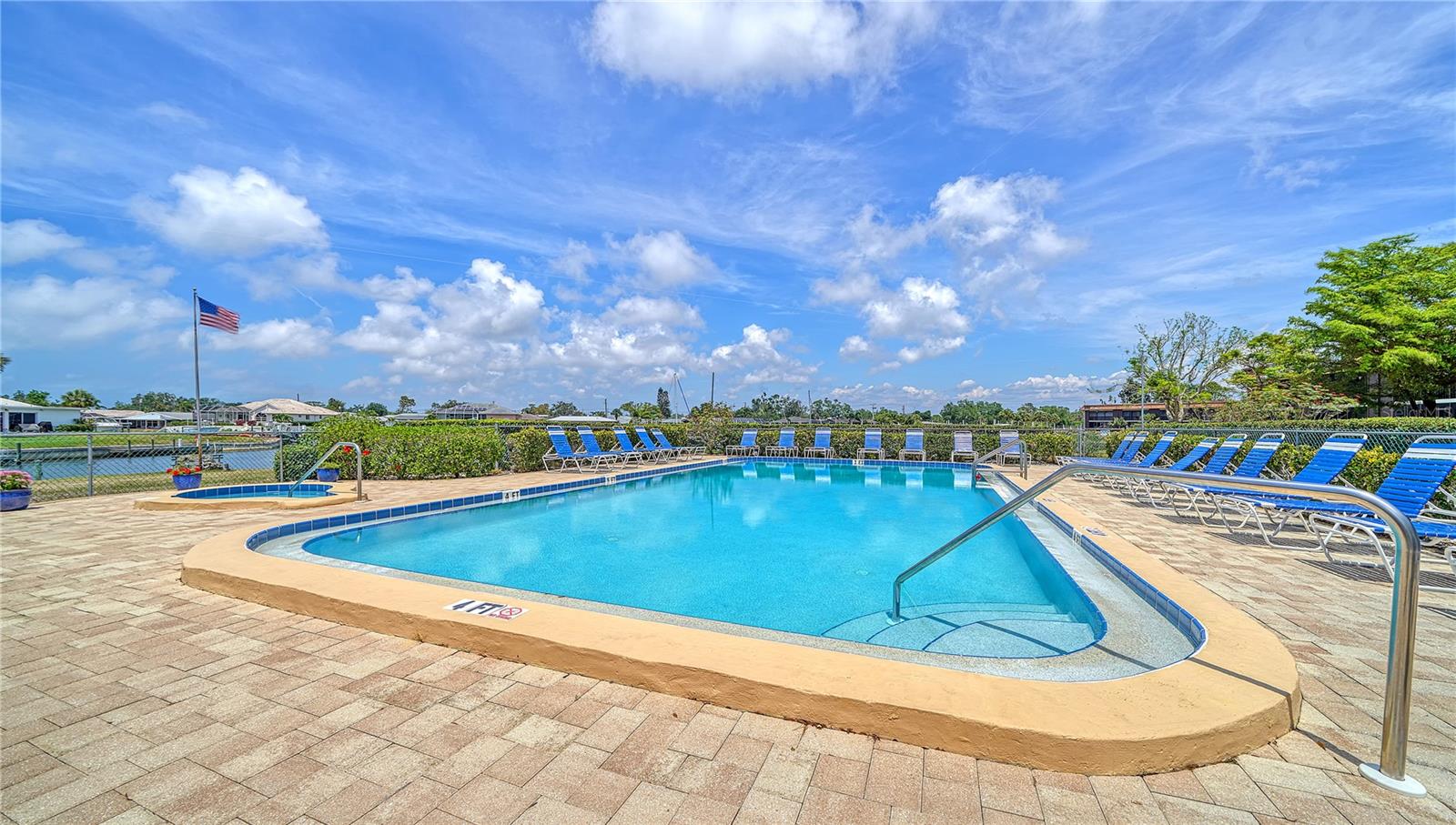 149 ENGLEWOOD ISLES PKWY #611, #611