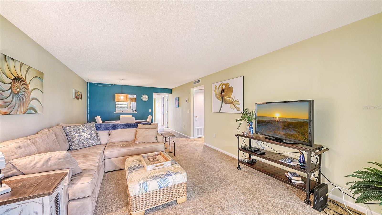 149 ENGLEWOOD ISLES PKWY #611, #611