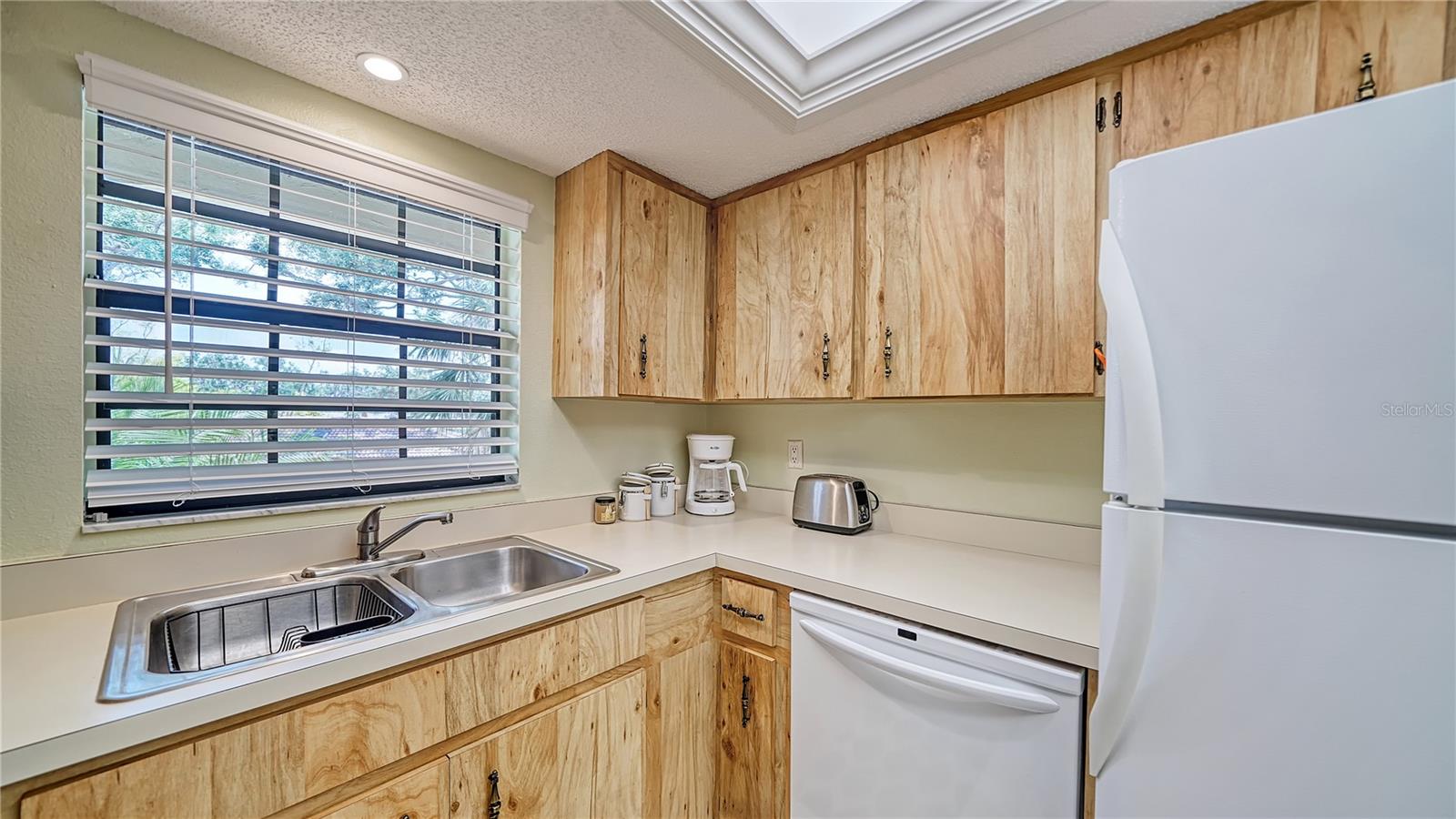 149 ENGLEWOOD ISLES PKWY #611, #611