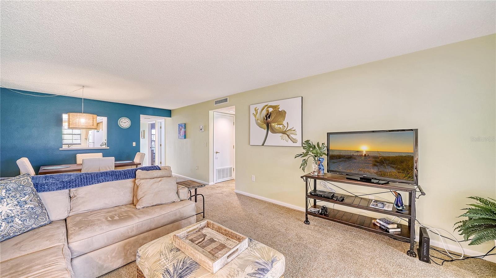 149 ENGLEWOOD ISLES PKWY #611, #611