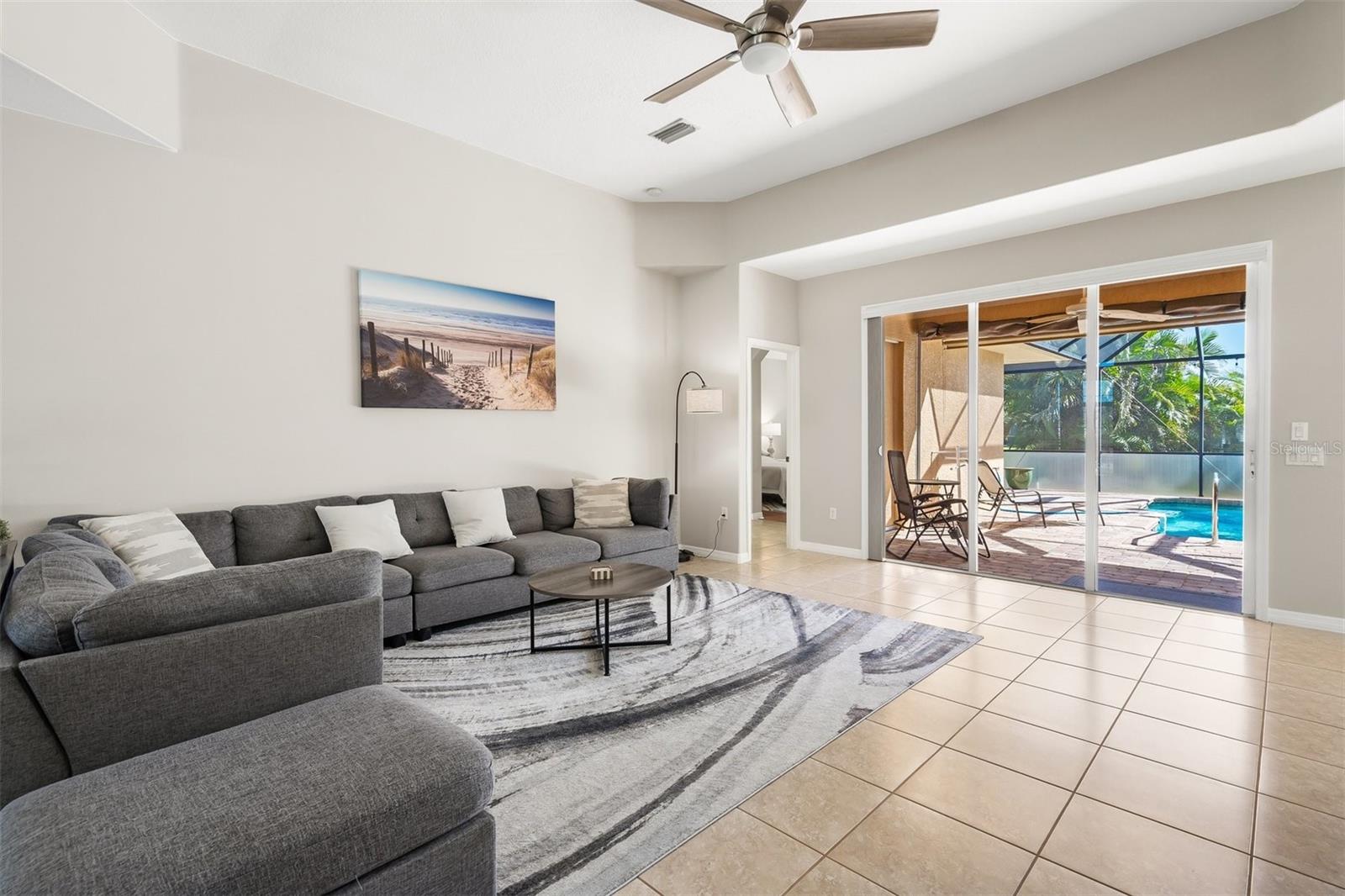 102 BROADMOOR LN
