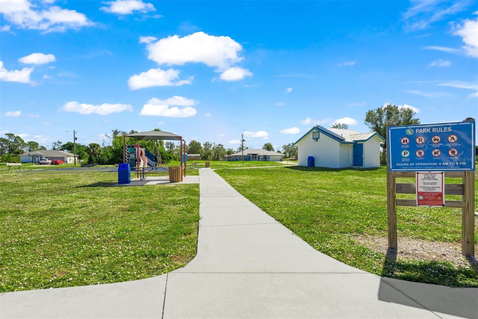 102 BROADMOOR LN