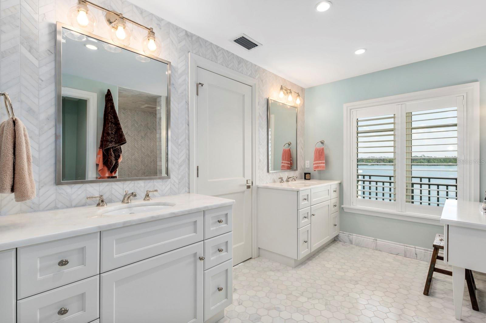 7979 MANASOTA KEY RD