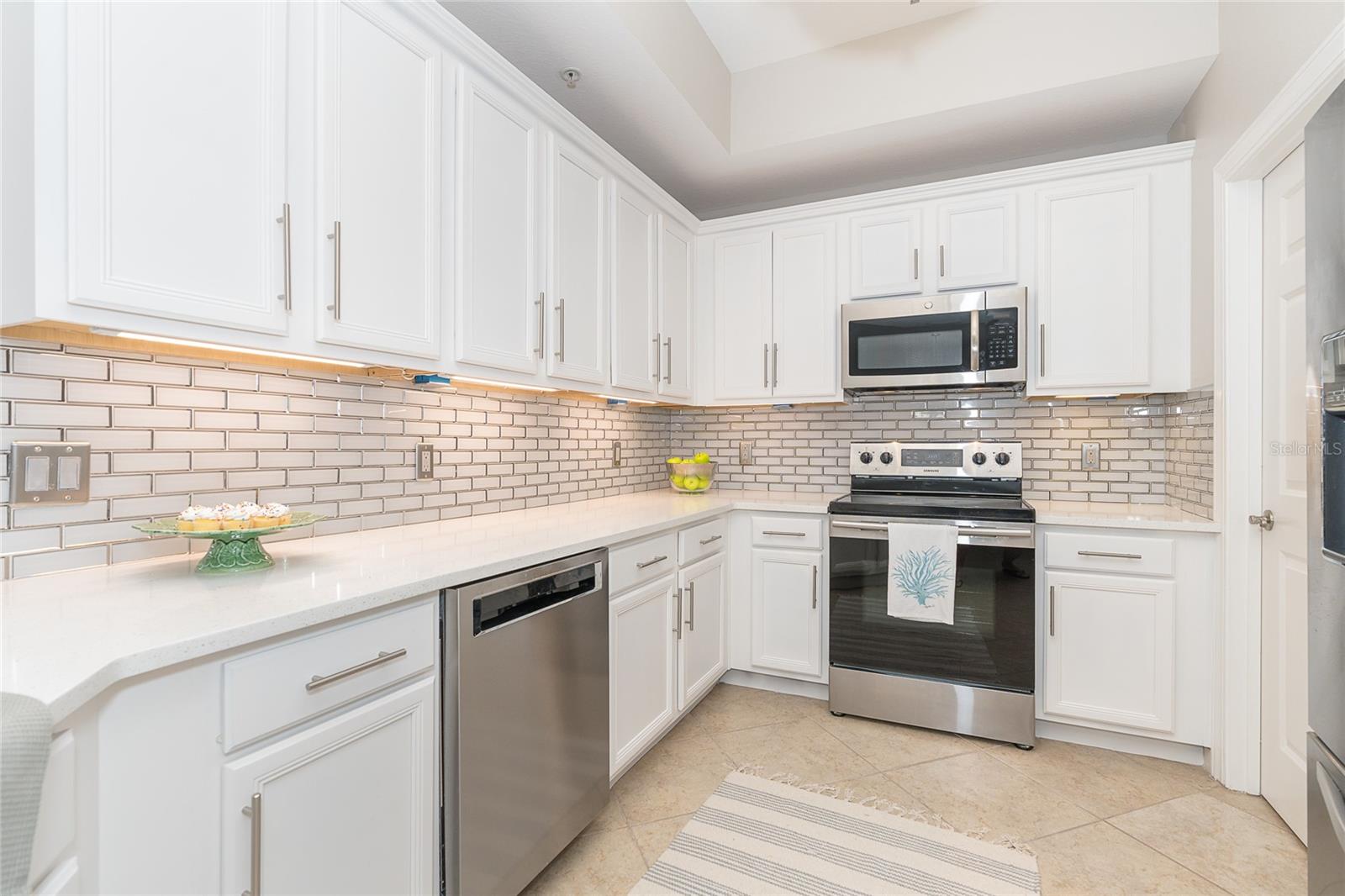 10501 AMBERJACK WAY #202, #202