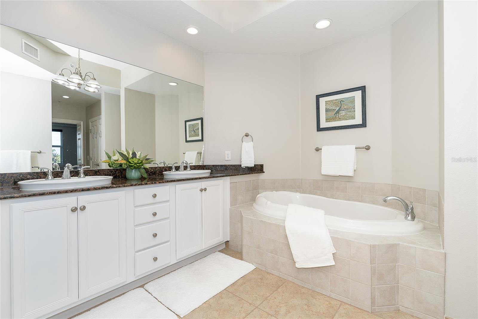10501 AMBERJACK WAY #202, #202