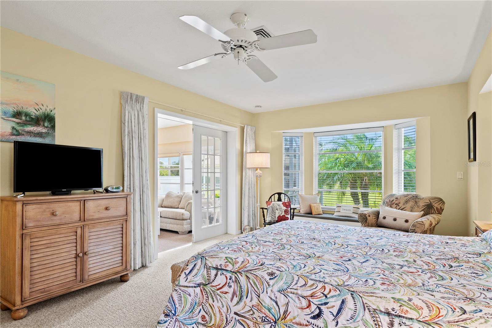 2 BUNKER CIR