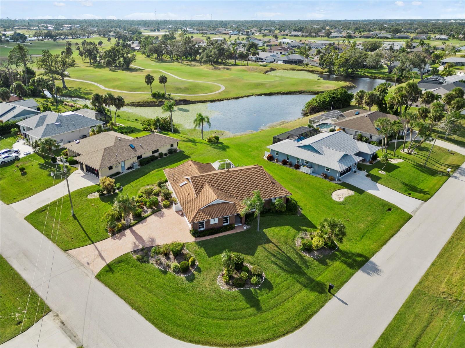 2 BUNKER CIR