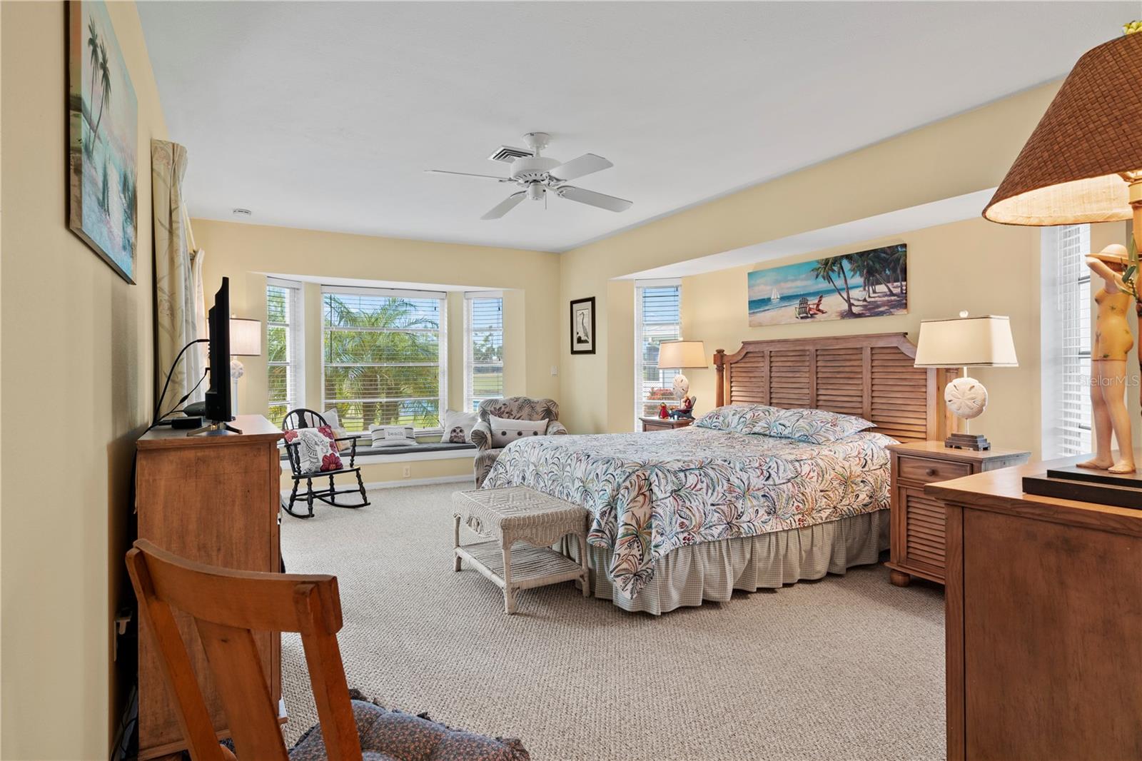 2 BUNKER CIR