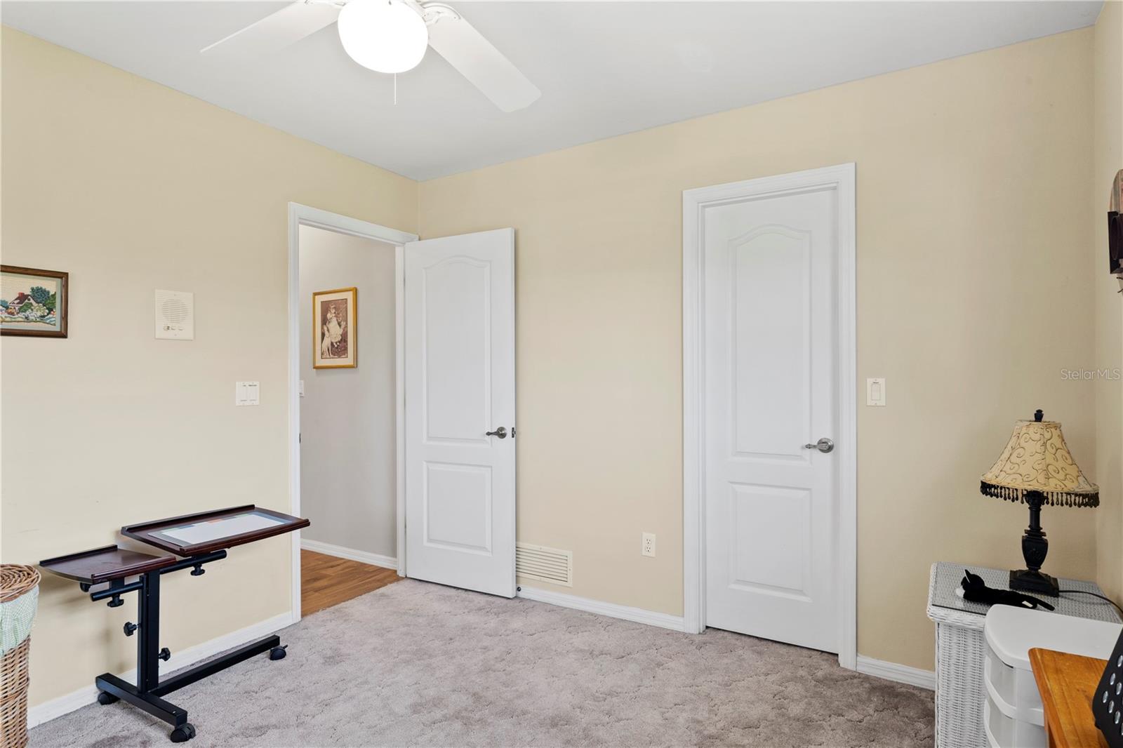 2 BUNKER CIR