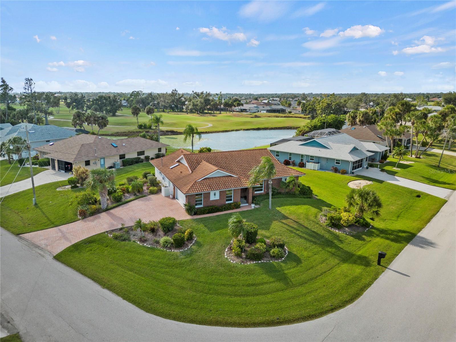 2 BUNKER CIR