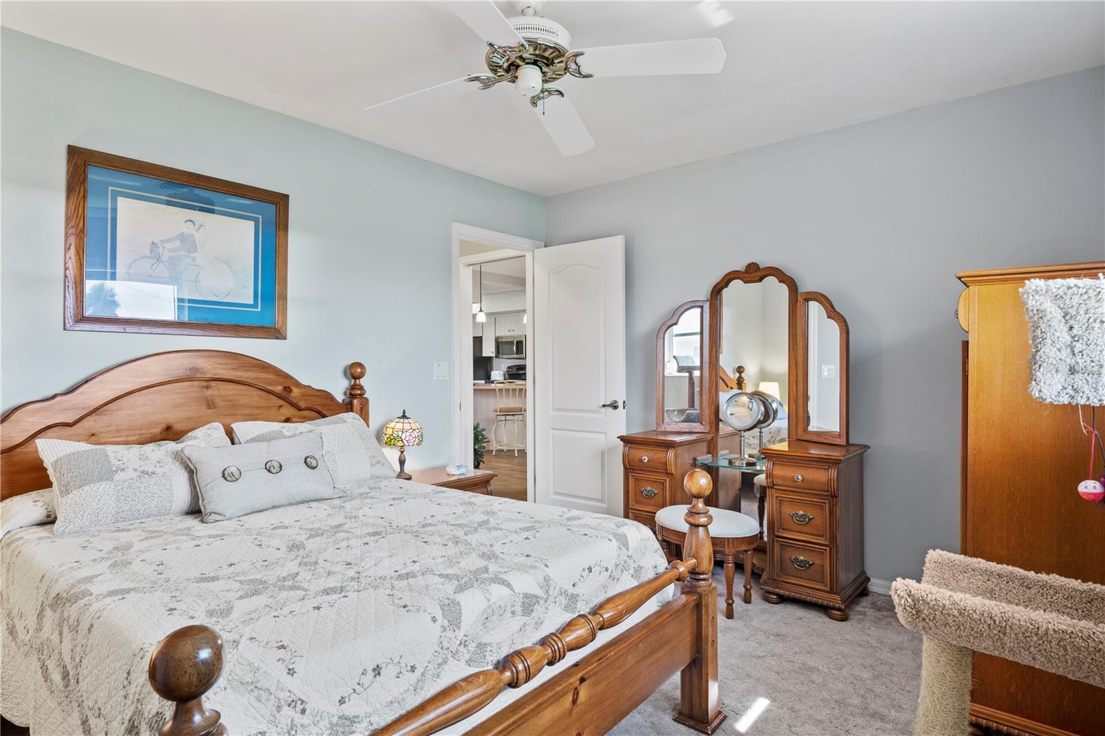 2 BUNKER CIR