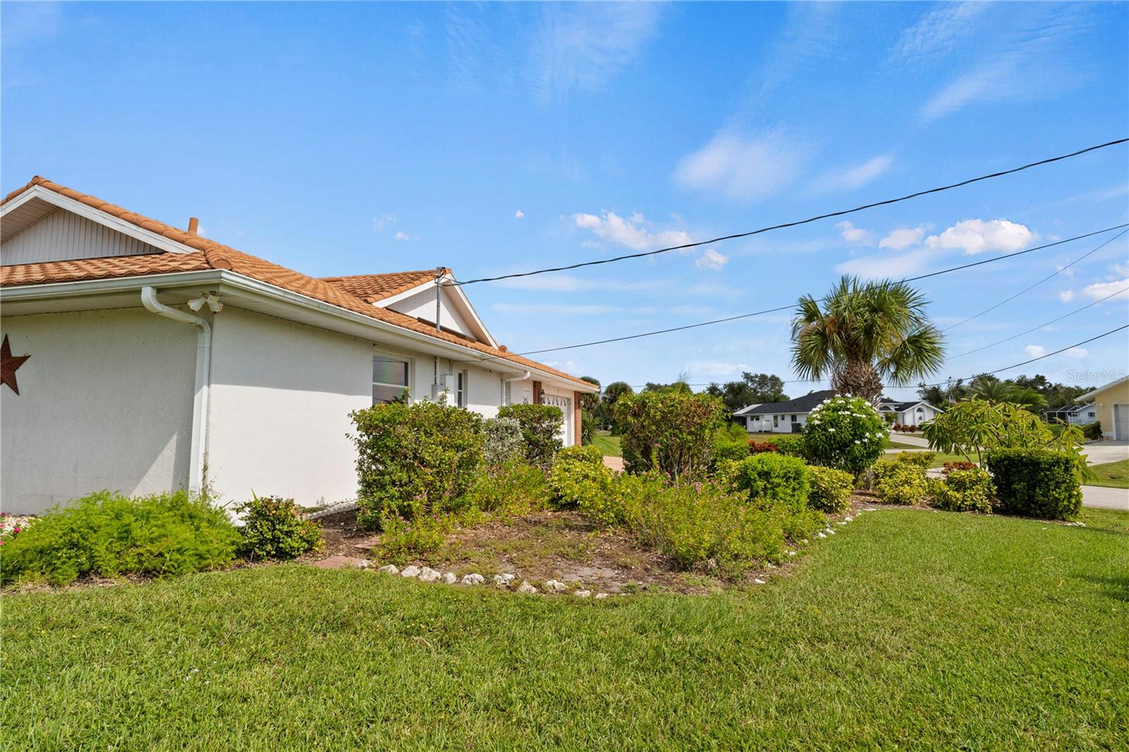 2 BUNKER CIR