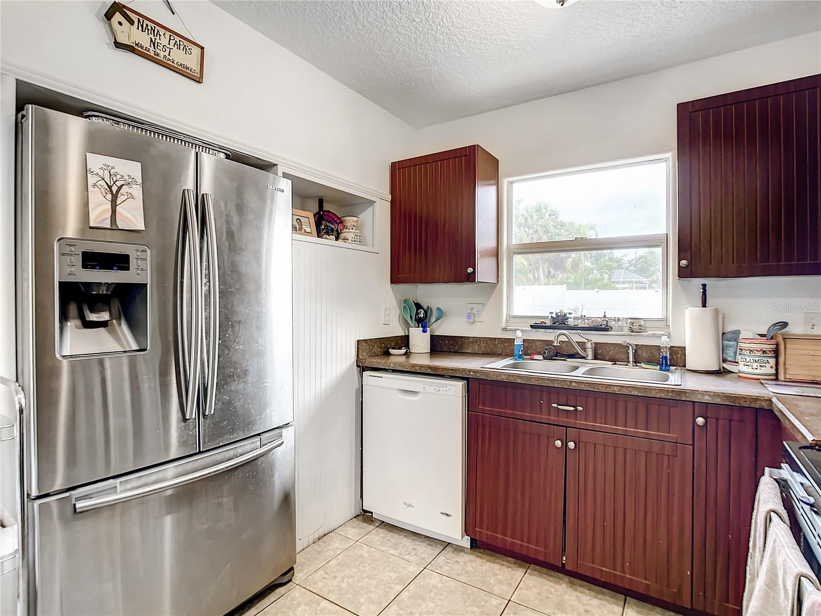 2121 GENTIAN RD