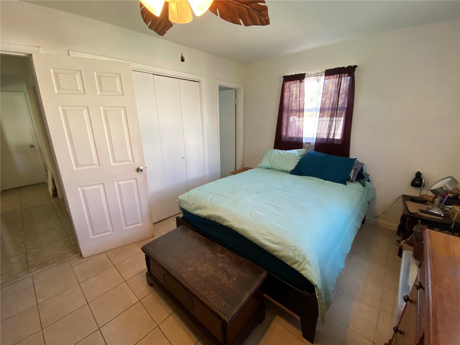 2121 GENTIAN RD