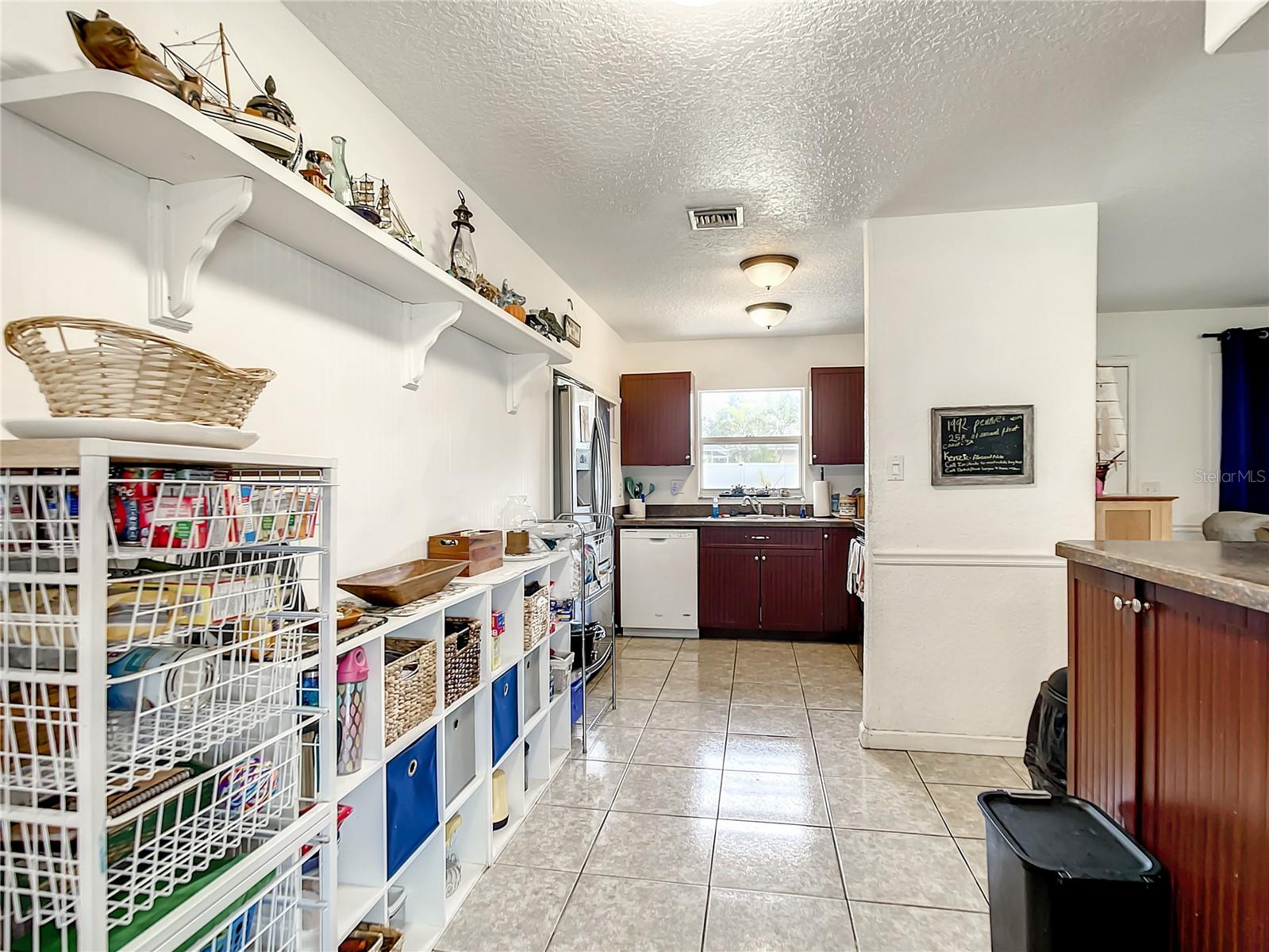 2121 GENTIAN RD