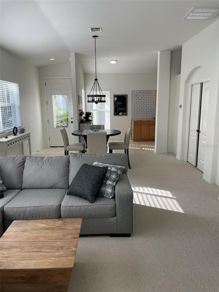 413 LEHALIS DR