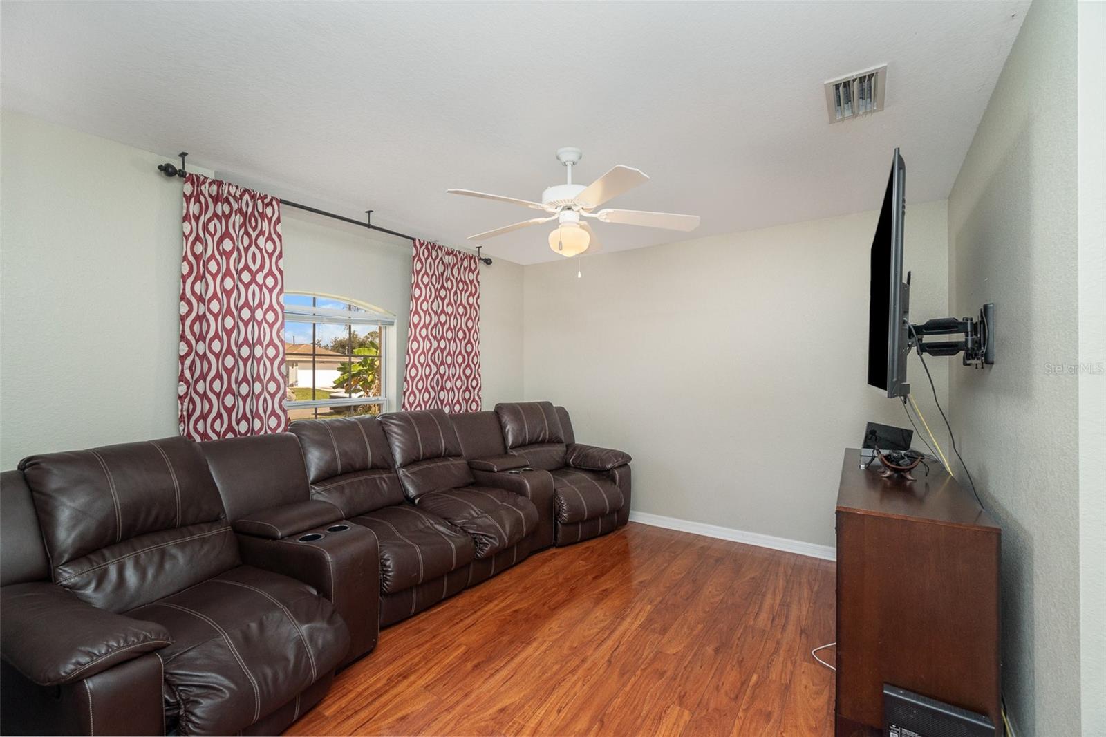 2487 MALIBU LN