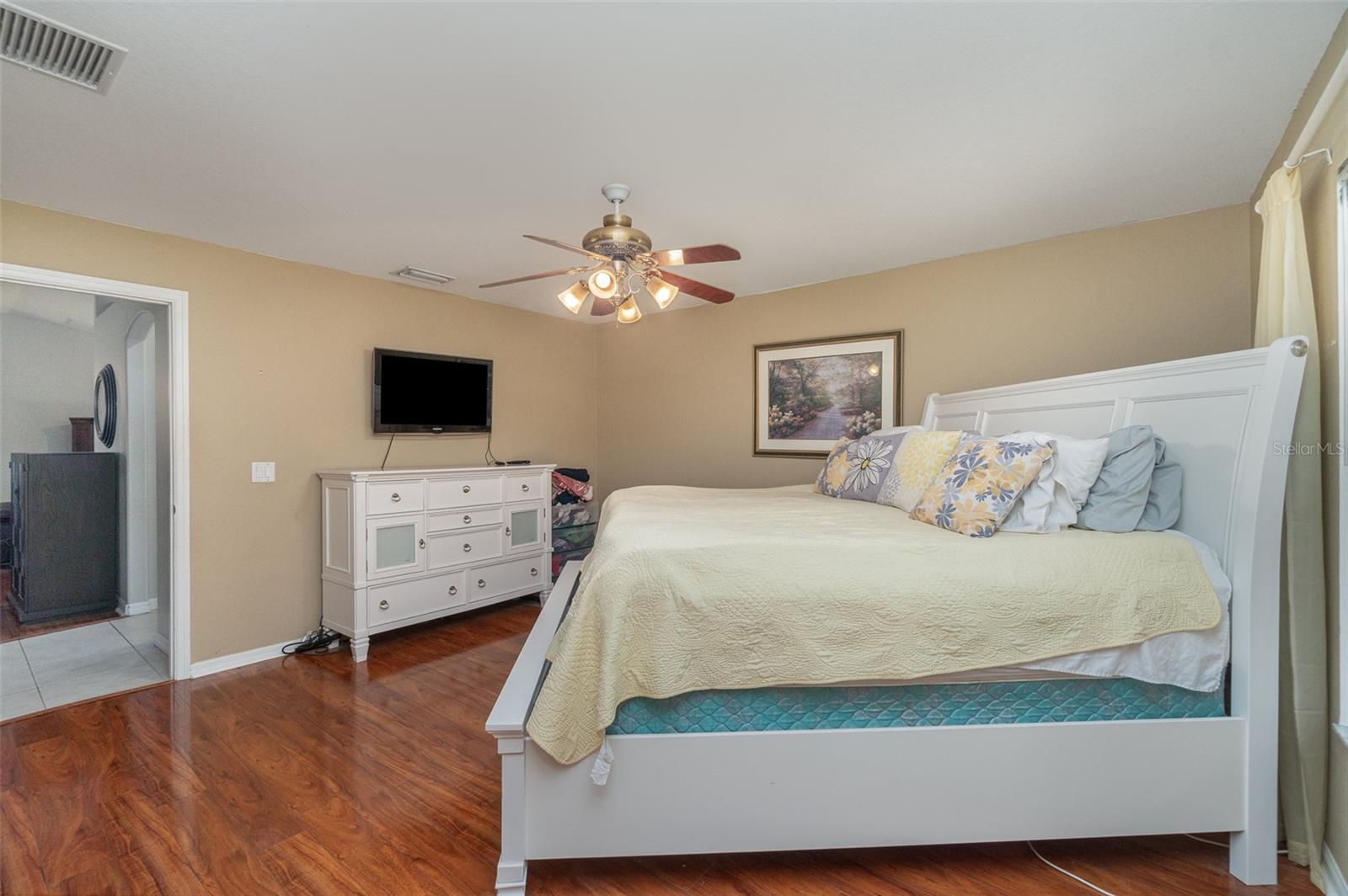 2487 MALIBU LN