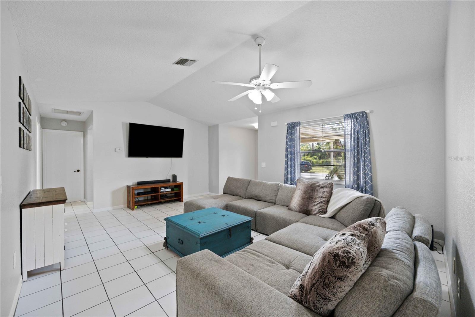 2480 COLONADE LN