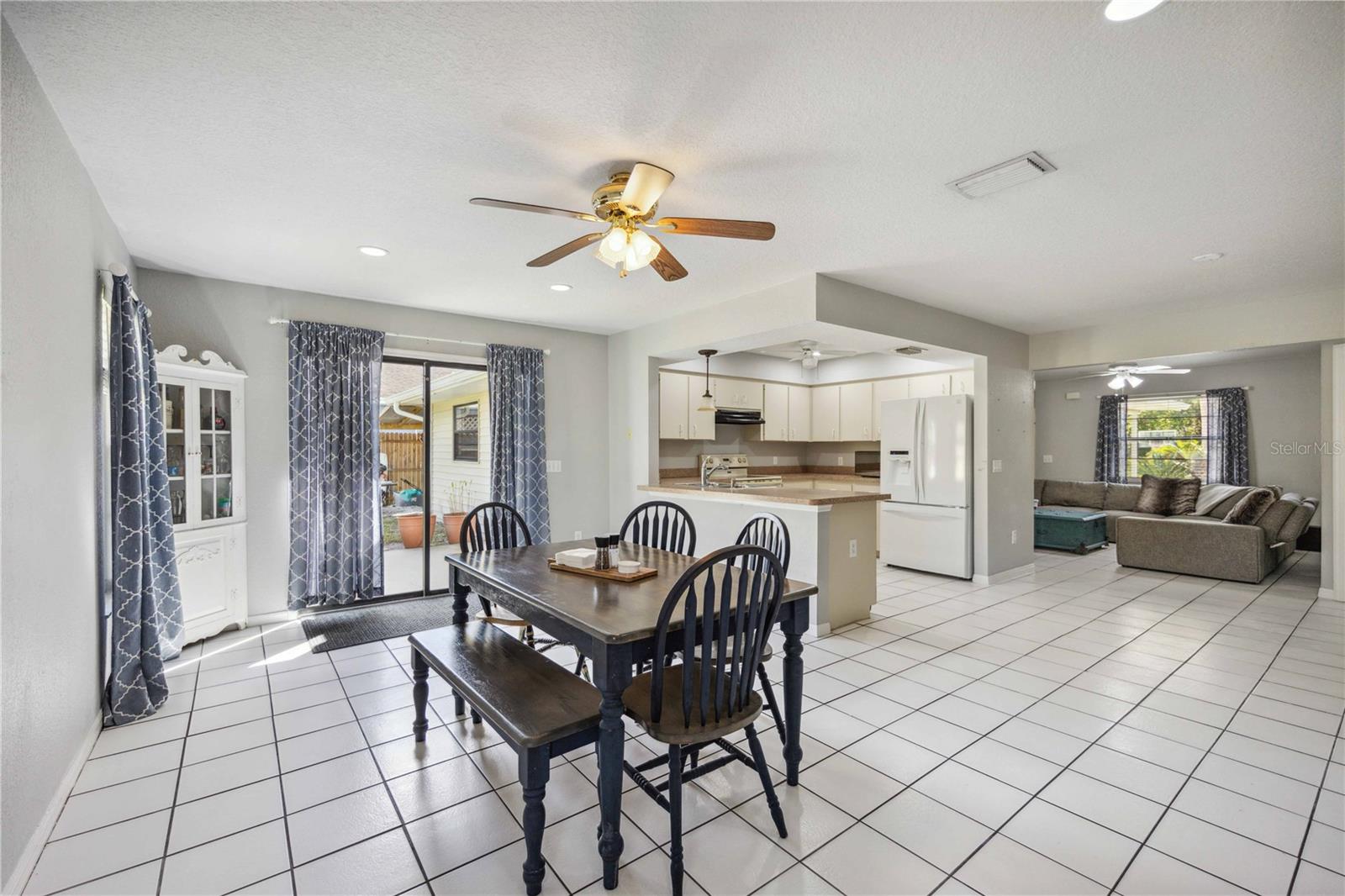 2480 COLONADE LN