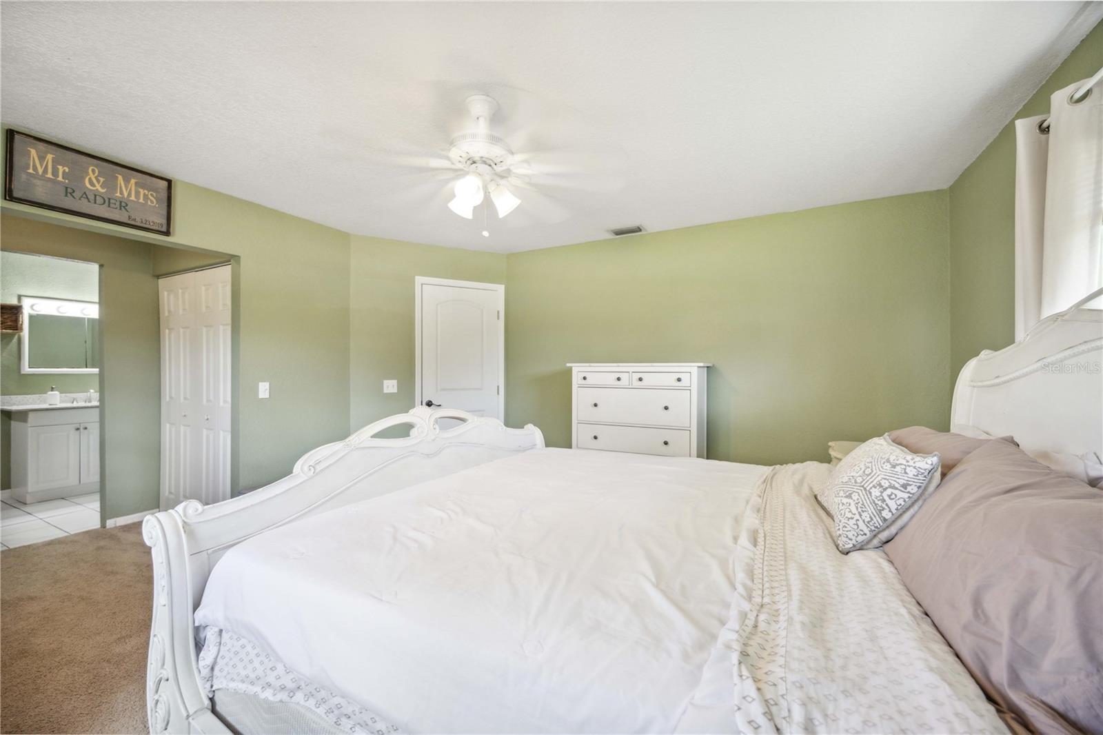 2480 COLONADE LN