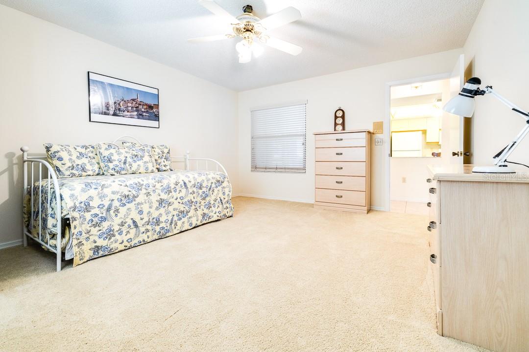 879 COUNTRY CLUB CIR #68, #68