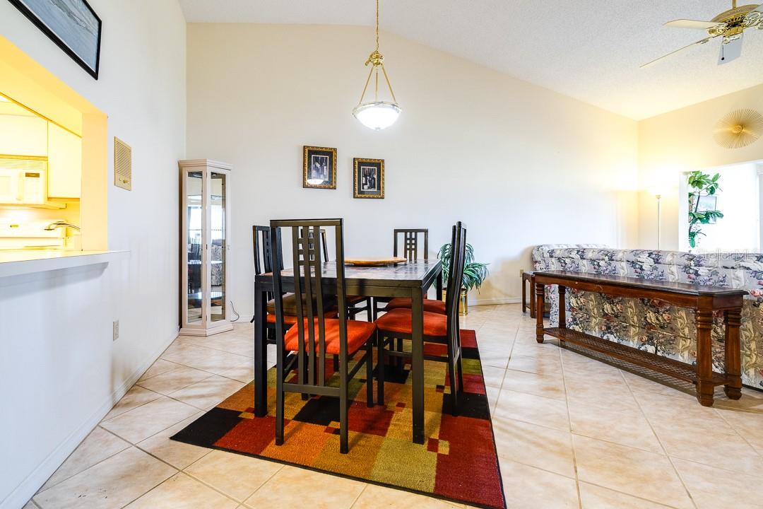 879 COUNTRY CLUB CIR #68, #68