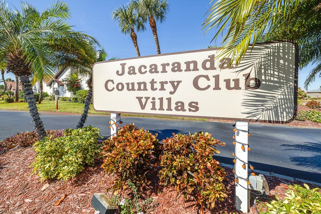 879 COUNTRY CLUB CIR #68, #68