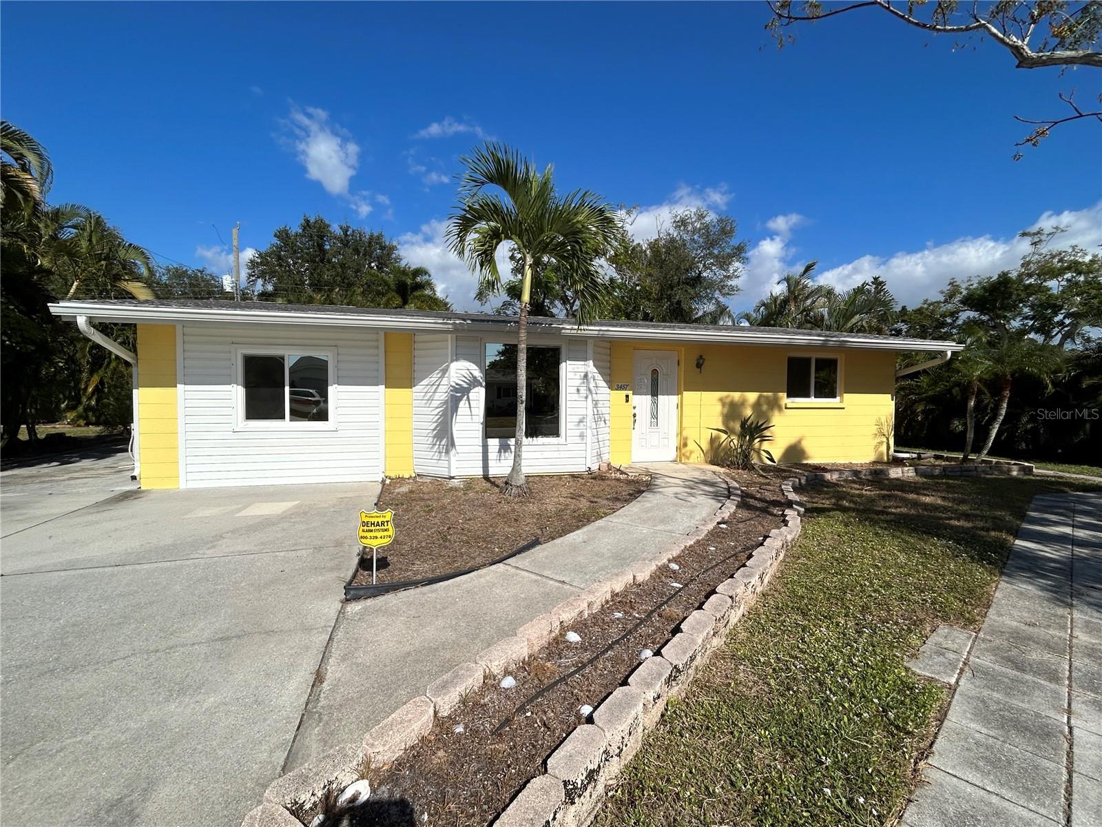 3457 PAPAYA RD