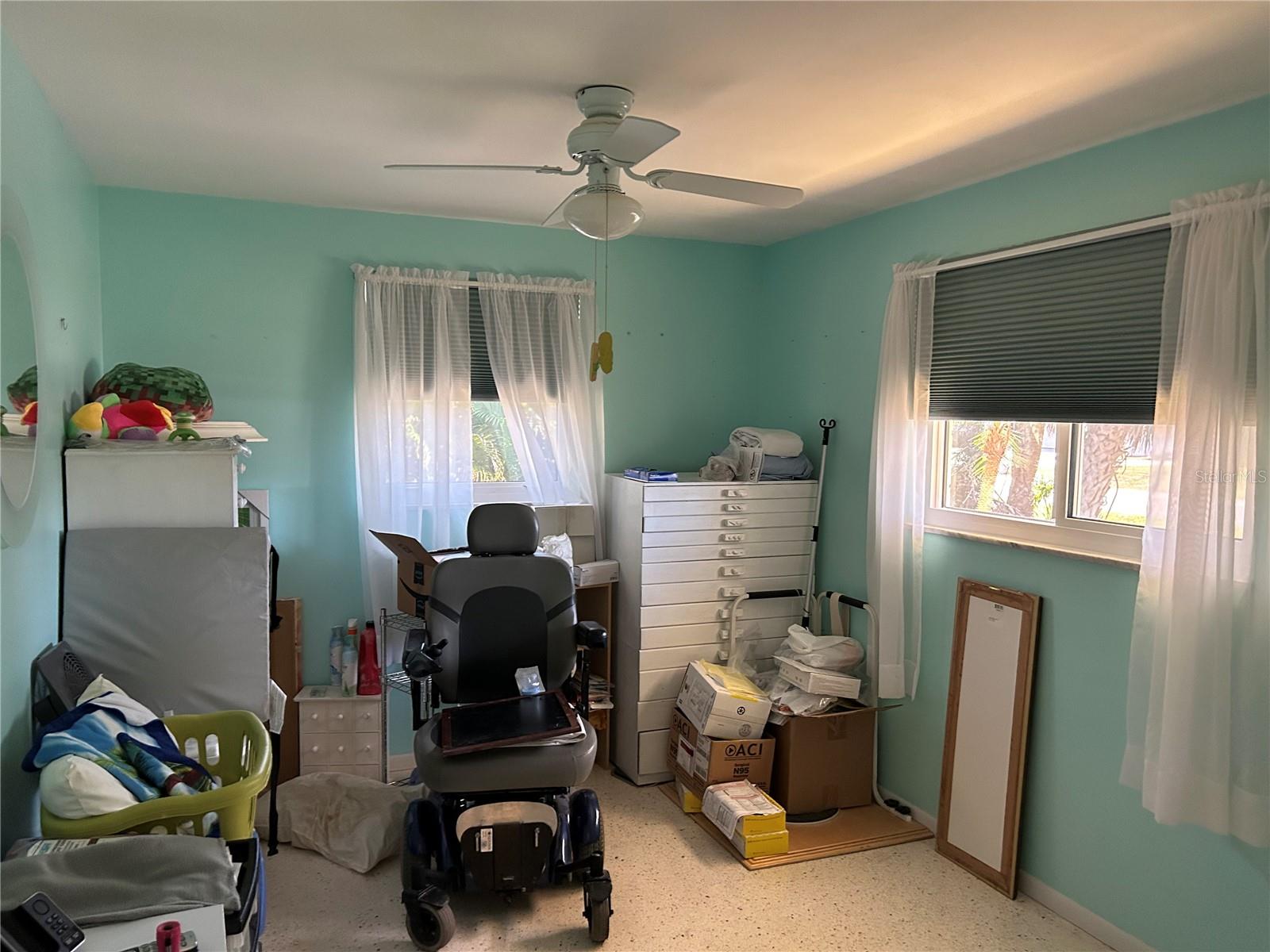 3457 PAPAYA RD