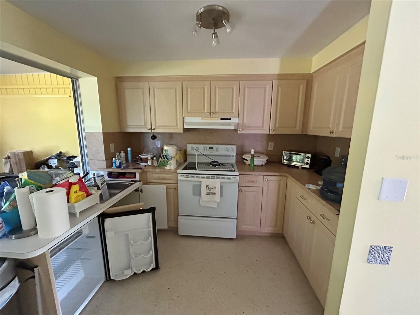 3457 PAPAYA RD
