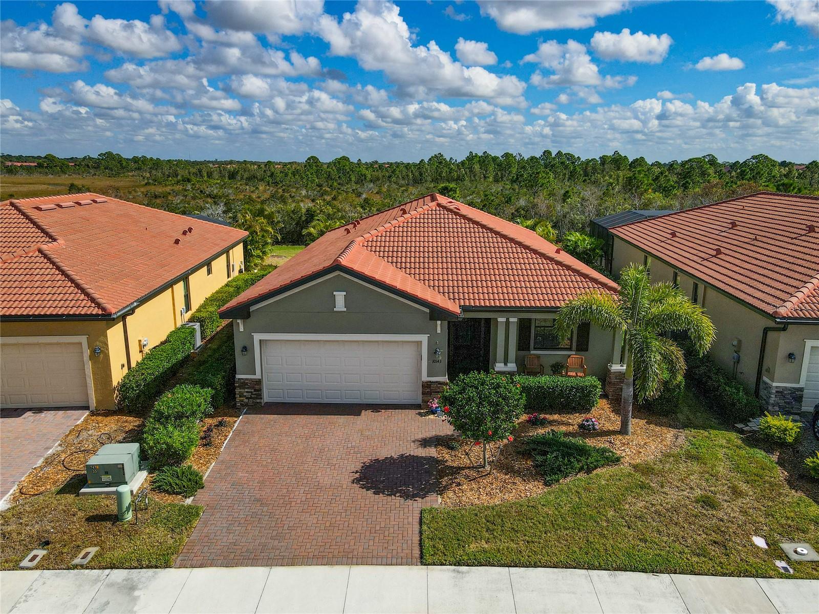 10143 CROOKED CREEK DR