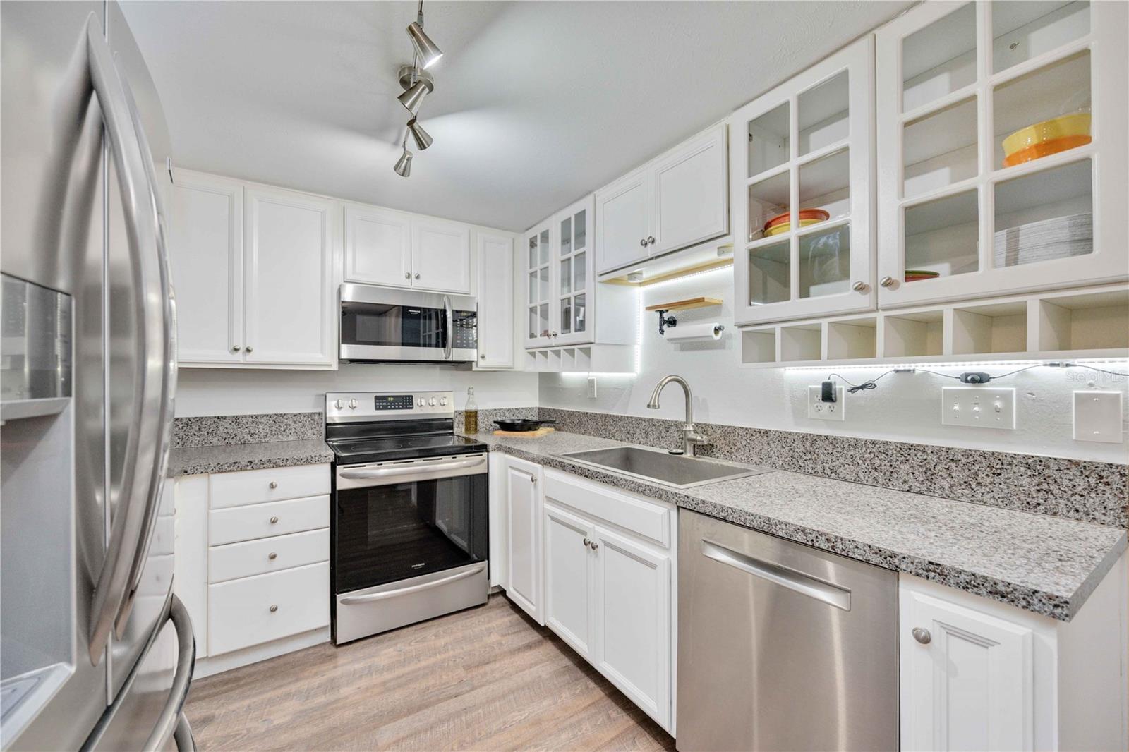 3440 BONITA DR