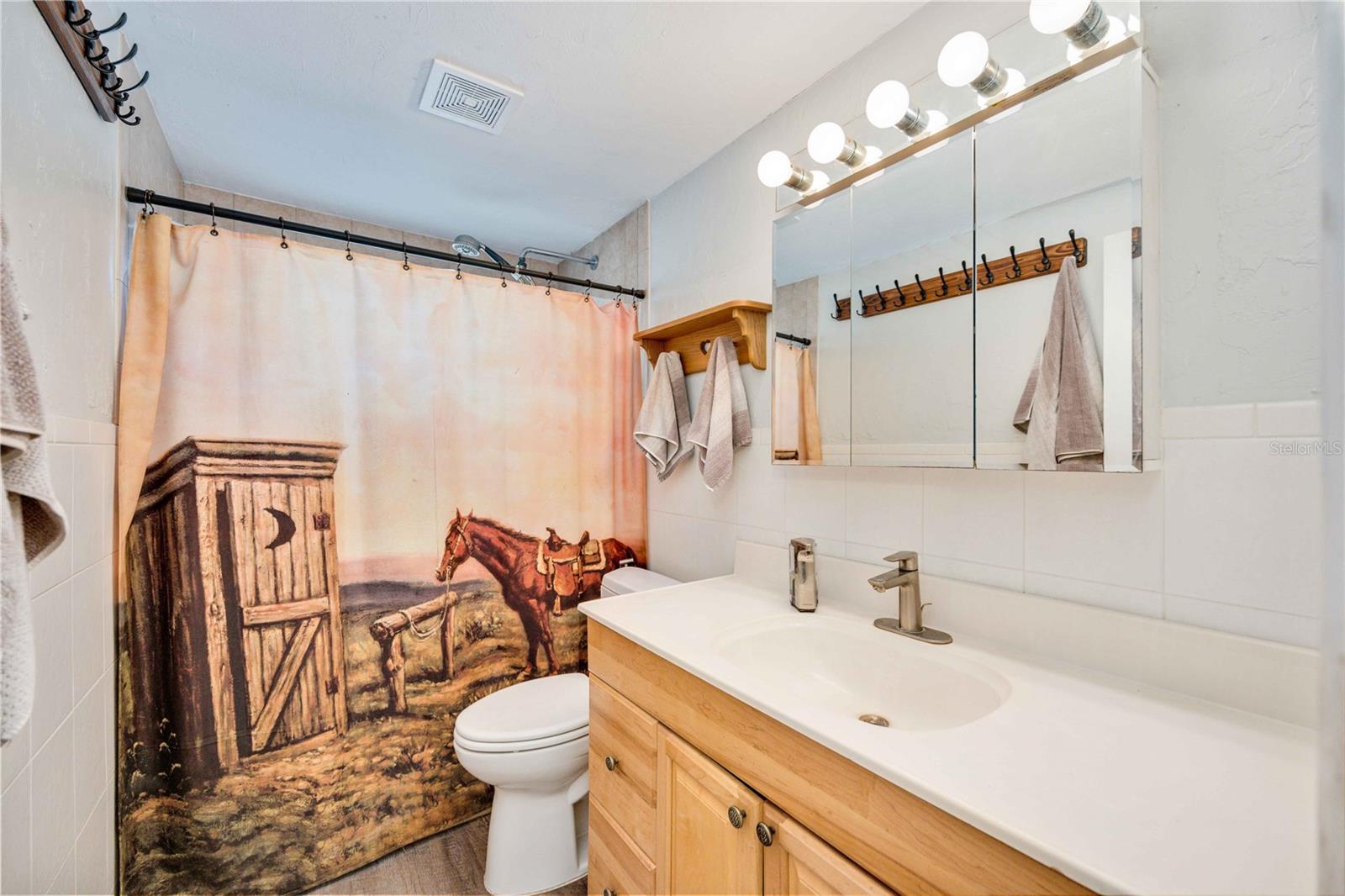 3440 BONITA DR