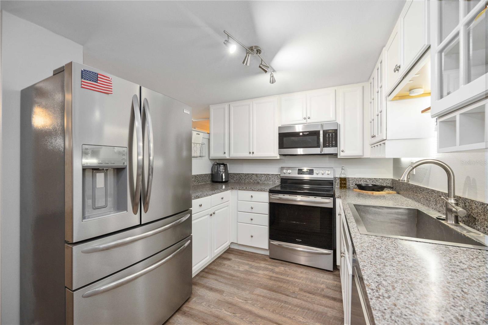 3440 BONITA DR