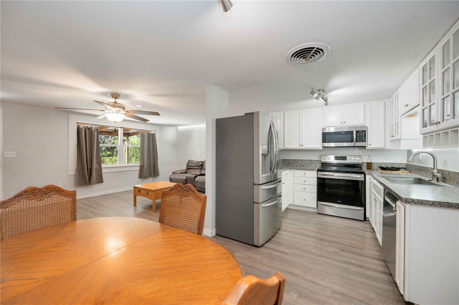 3440 BONITA DR