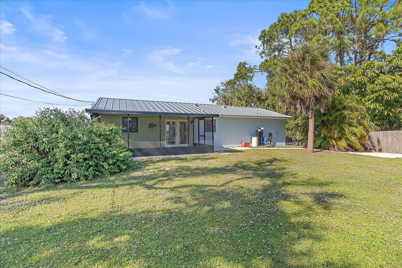 551 GARDEN RD