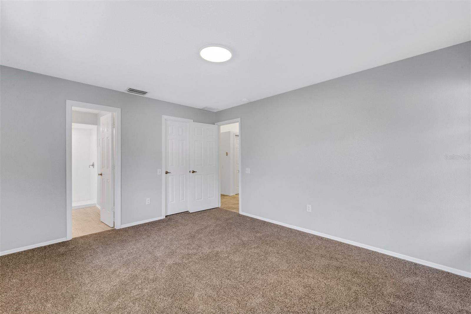 1350 WASHINGTON DR