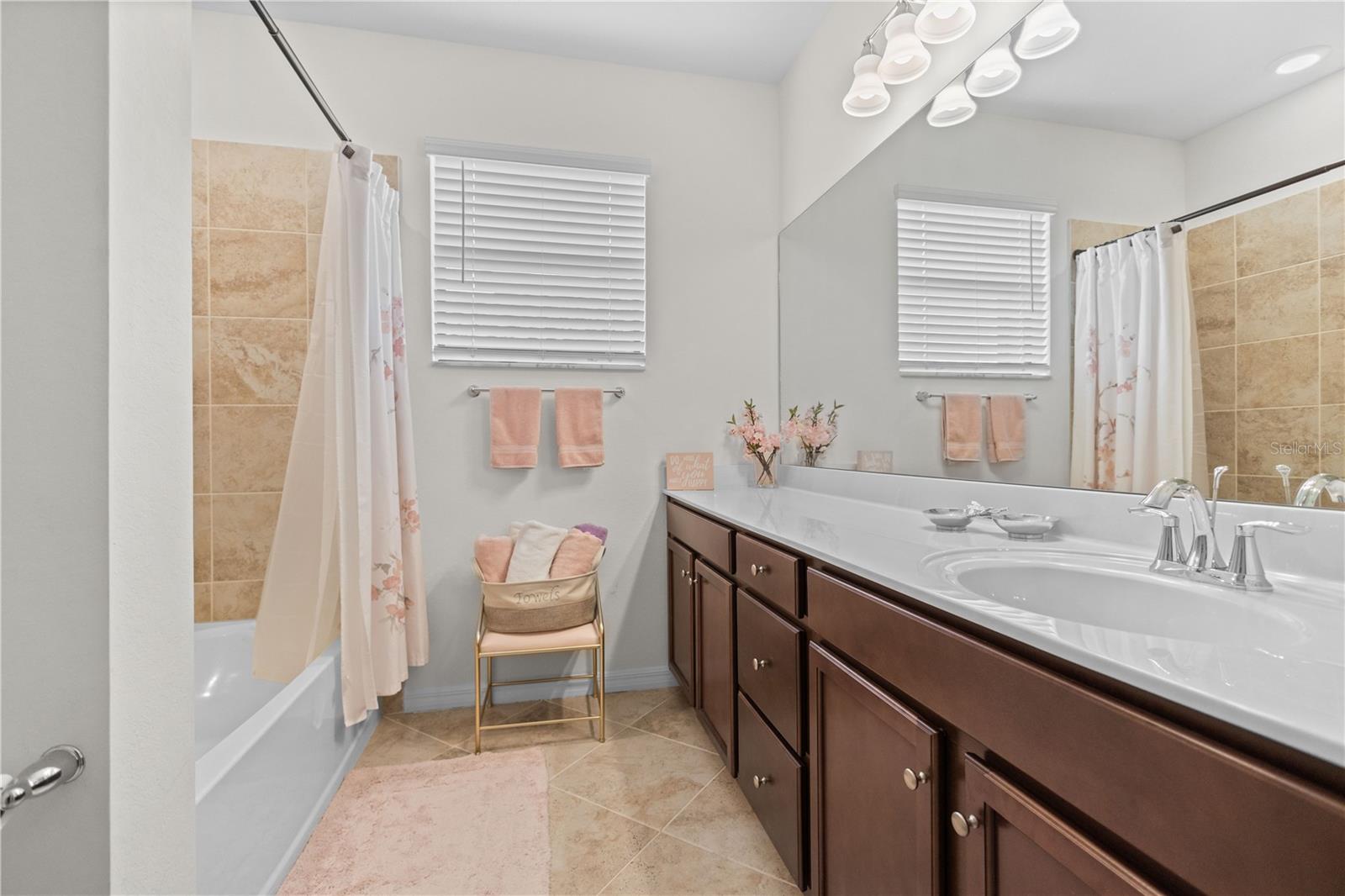20362 LAGENTE CIR