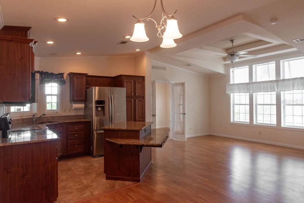657 N GREEN CIR #182, #182