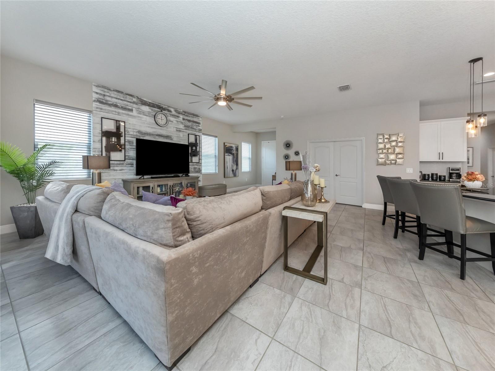 13113 STEINHATCHEE LOOP