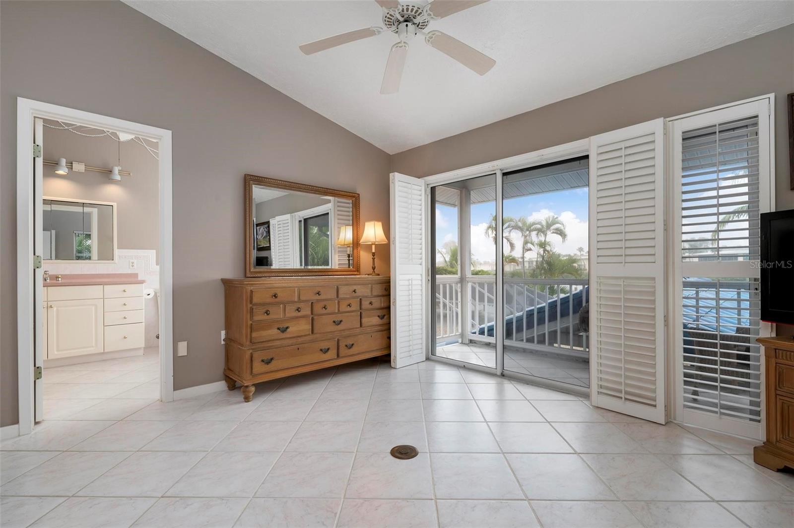 533 KEY ROYALE DR