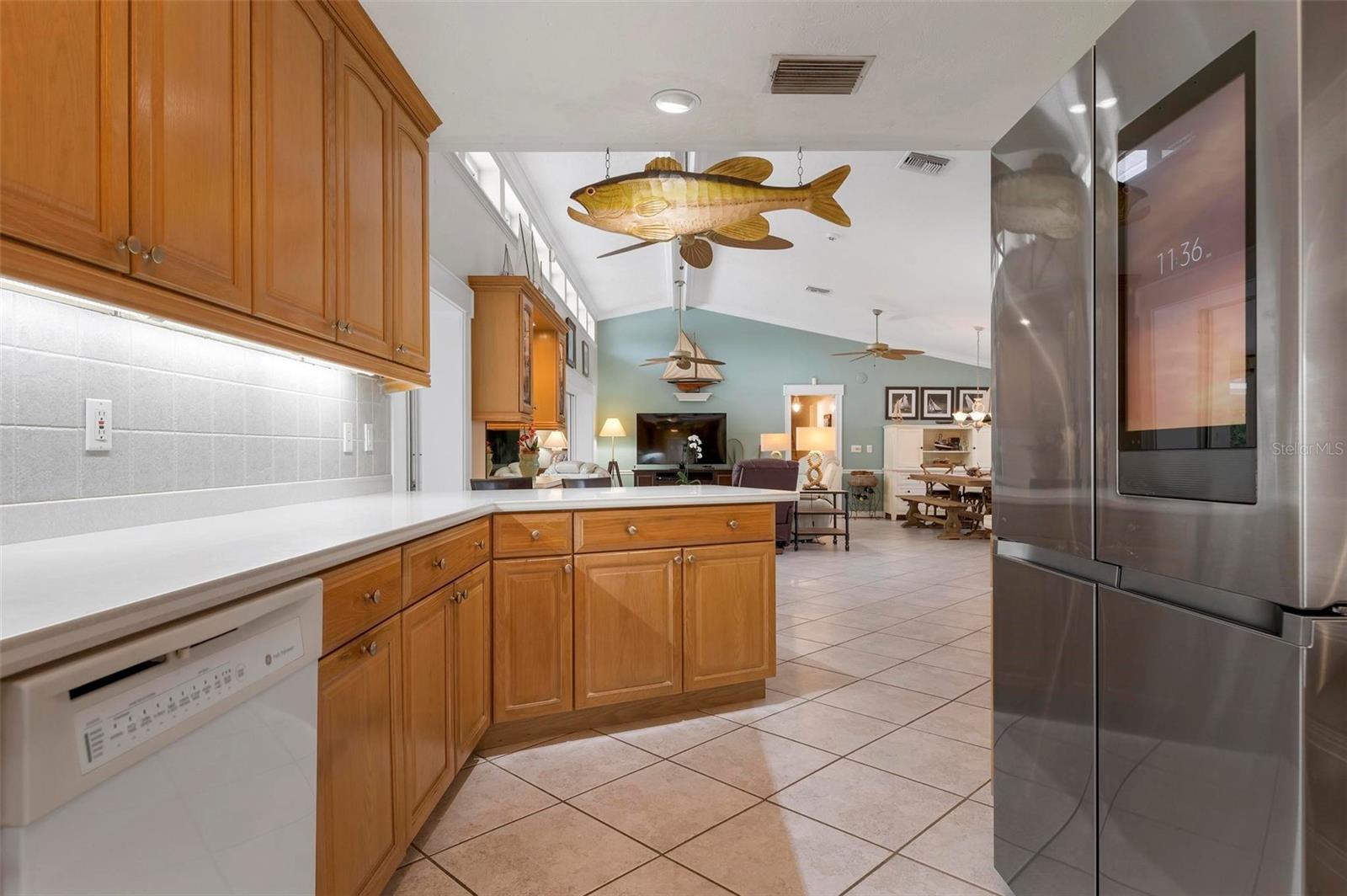 533 KEY ROYALE DR