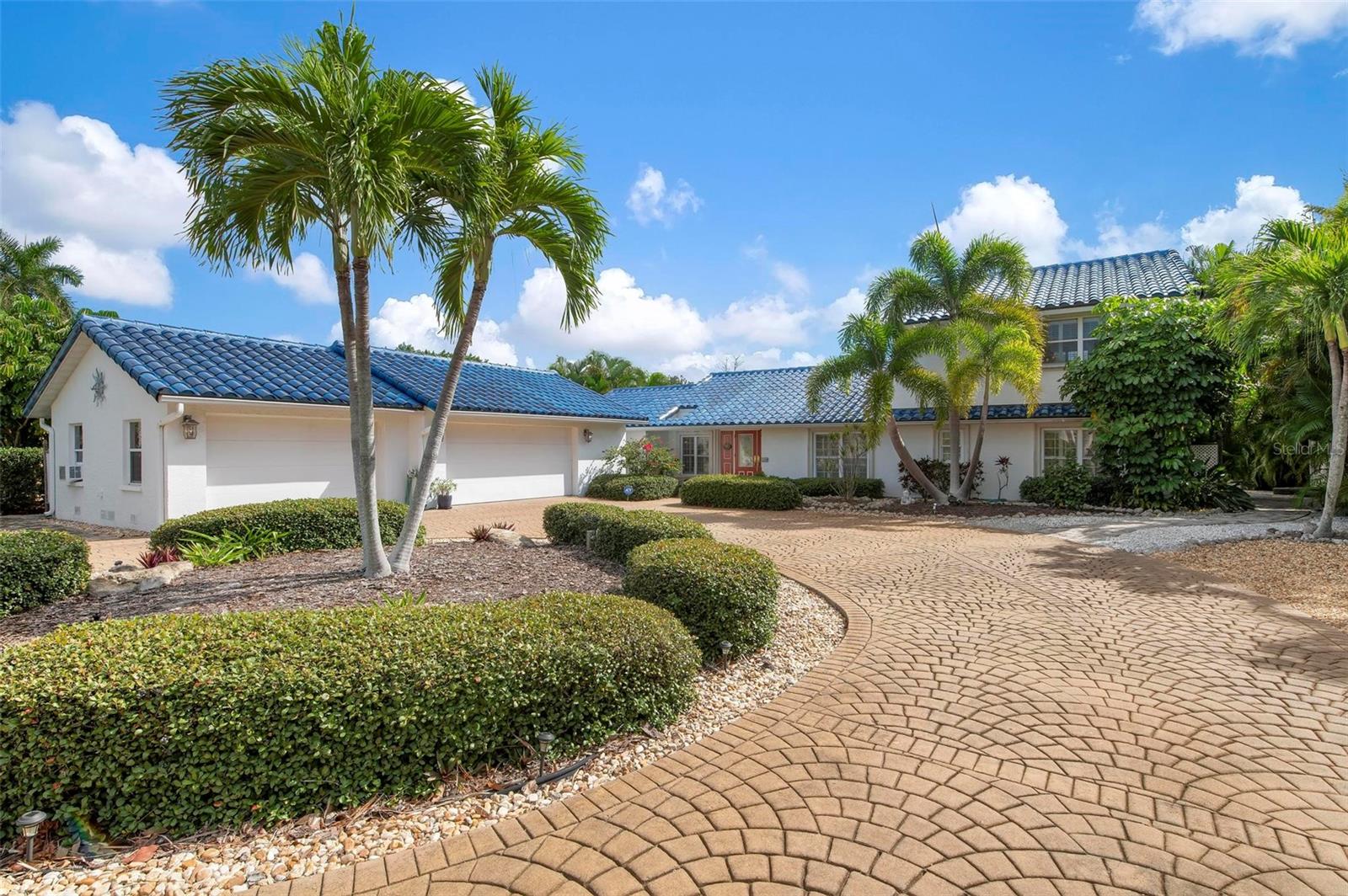 533 KEY ROYALE DR