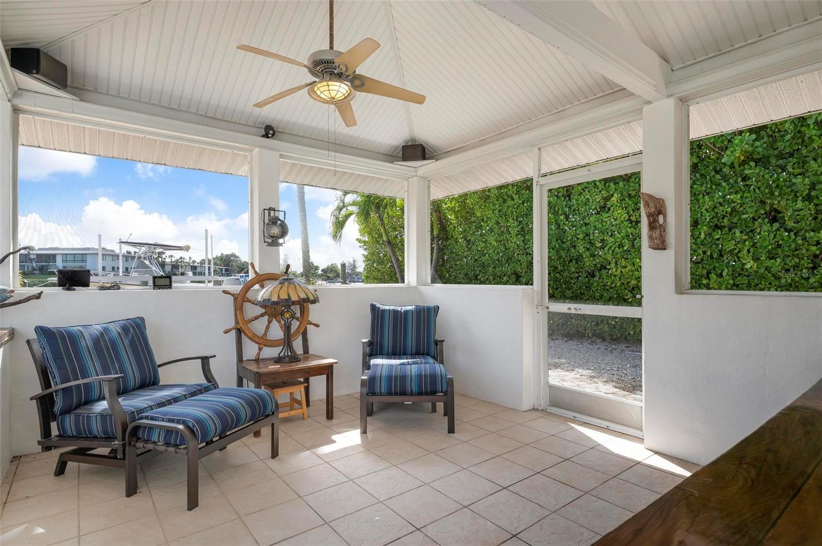533 KEY ROYALE DR