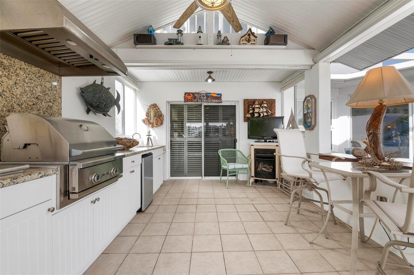 533 KEY ROYALE DR