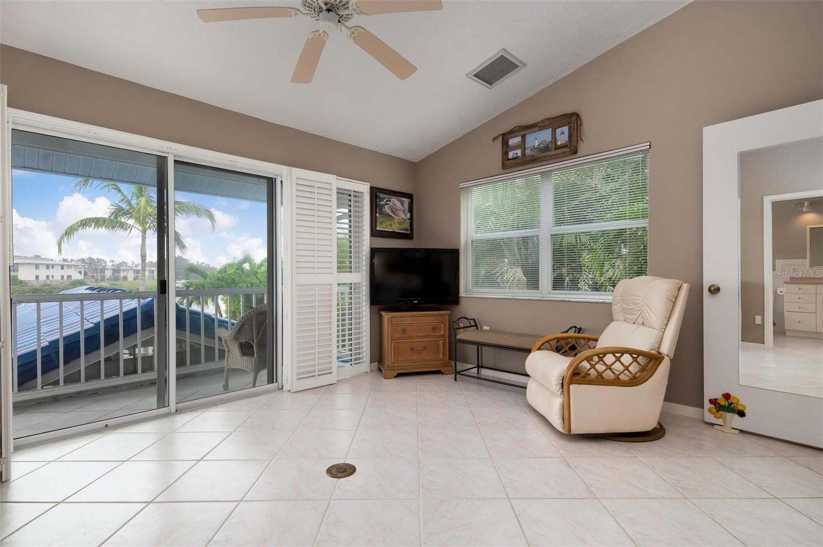 533 KEY ROYALE DR